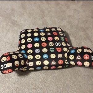 COPY - Emoji pillow